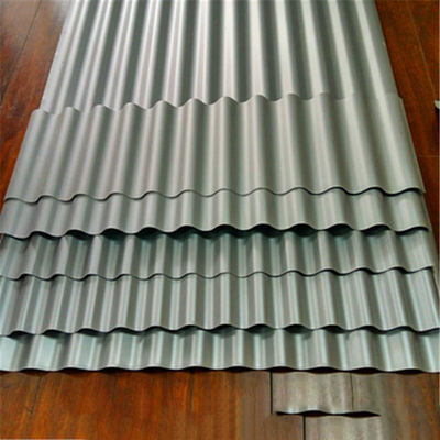 Dostosowany aluminiowy sufit z blachy falistej o grubości 2 mm bez perforacji