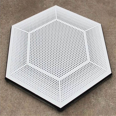 462x462x462x462x462x462 Perforowany aluminium metalowy sufit Sześciokątny sufit z białym kolorem