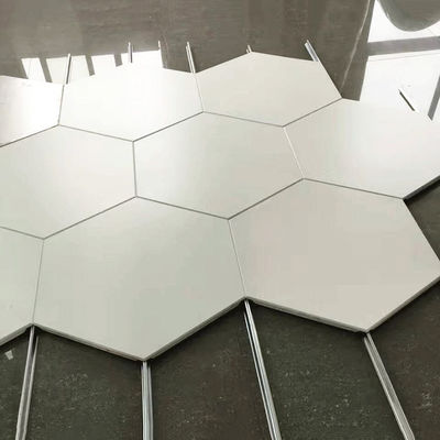 Aluminium Metalowy Sufit Płyty sufitowe sześciokątne 404mm Clip In