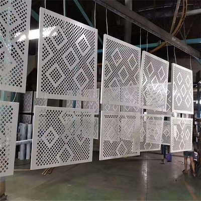 Perforowany panel metalowy Square Edge 0,4 mm-3 mm PVDF Niestandardowa perforowana blacha aluminiowa