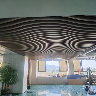 Konstrukcja akustyczna Sufit metalowy Sufity aluminiowe z przegrodą falową