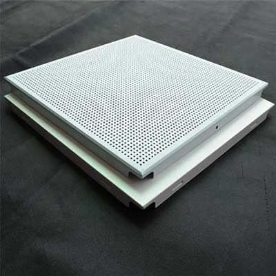 Perforowane aluminiowe panele sufitowe Powłoka PE o wymiarach 500x500mm