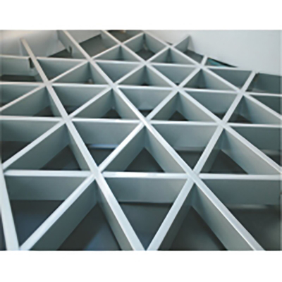 Ukryte metalowe płytki sufitowe o wymiarach 200x200mm kwadratowe lub fazowane