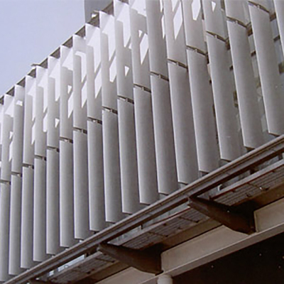 Nowoczesna pionowa aluminiowa żaluzja przeciwsłoneczna do budowy dekoracyjnej