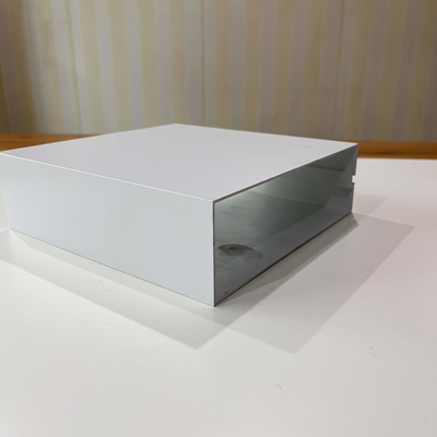 Dźwiękoszczelny sufit z przegrodą Alumimum White Box 300x100x1000mm