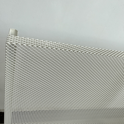 Płytki sufitowe z siatki ocynkowanej Metalowy hak na panelu Rozwiń siatkę
