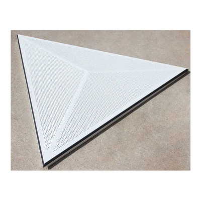 1200x1200x1200mm Aluminiowy metalowy klips sufitowy w metalowym suficie trójkątnym 3D