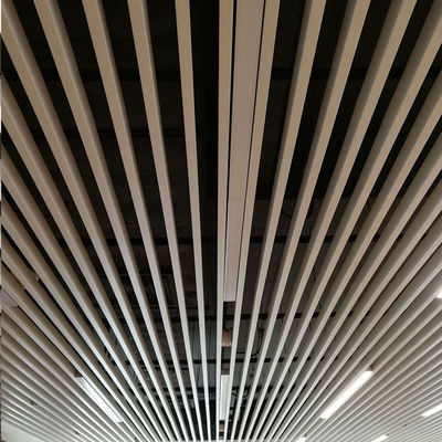 50x100mm Aluminiowy metalowy sufit podwieszany w kształcie litery U System sufitów akustycznych