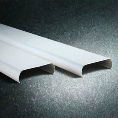 Demontowalna taśma U Aluminiowy metalowy sufit Kwadratowa krawędź Zwykły wzór