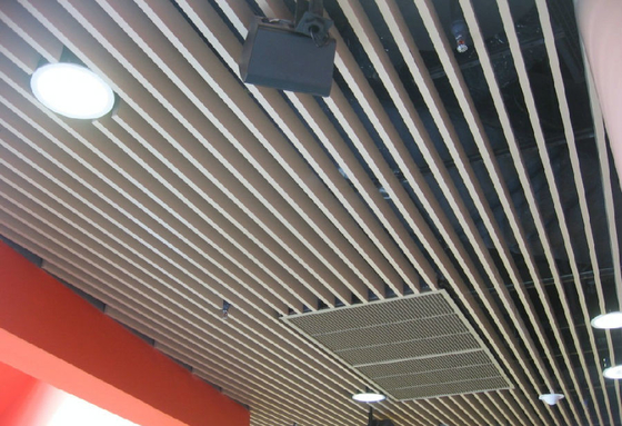 Ognioodporny ekran Aluminiowy metalowy sufit 200x3000mm łatwe do czyszczenia