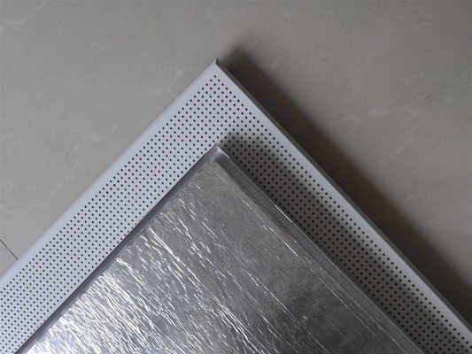 600x600mm Aluminium układane w suficie o grubości 0,5 mm dla centrum kongresowego