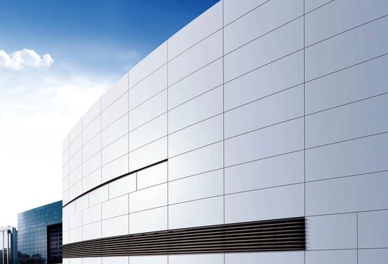 Panel okładzinowy z litego aluminium o grubości 1,5 mm 1600 x 5000 mm