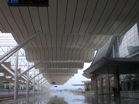 Ognioodporny aluminiowy sufit C Strip do dekoracji centrum handlowego