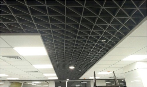 Absorpcja dźwięku Ognioodporny aluminiowy sufit siatkowy do kozłów chodnikowych