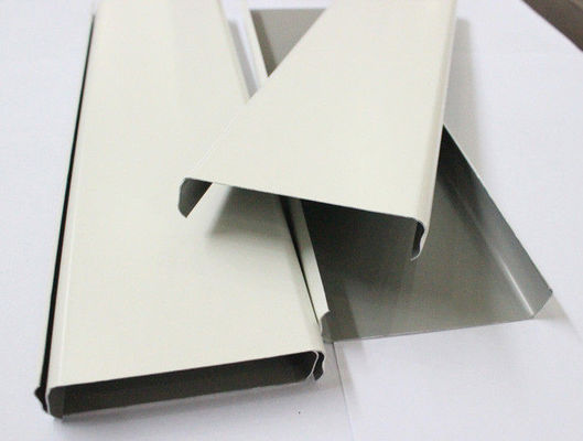 85mm aluminiowy metalowy sufit do basenu Aluminiowy panel sufitowy w kształcie litery U