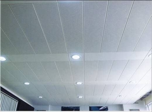 Akcesoria do sufitów podwieszanych, wykończenie młynarskie, hakowe, typu J, do listwy sufitu podwieszanego