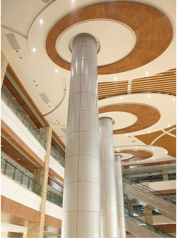 centrum handlowe Aluminiowy metalowy sufit Maksymalna długość panelu 5000 mm Solidny panel okładzinowy lub elewacja