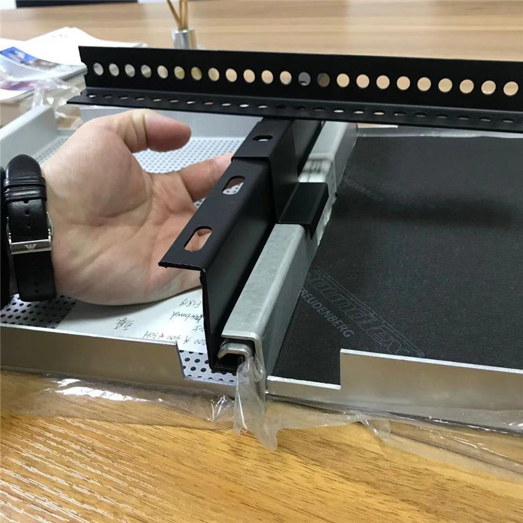 600x1200 Aluminiowy metalowy sufitowy perforowany hak akustyczny na panelu sufitowym