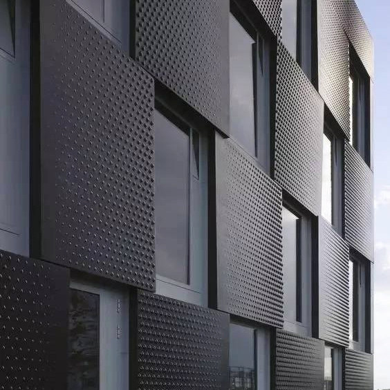 Niestandardowe panele aluminiowe z perforowaną fasadą PVDF panele aluminiowe do fasad