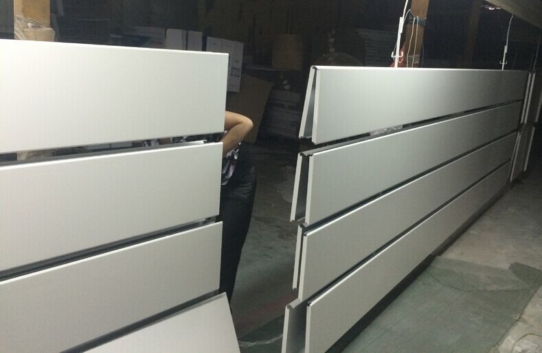 Konfigurowalny aluminiowy sufit metalowy w kolorze G do stacji metra